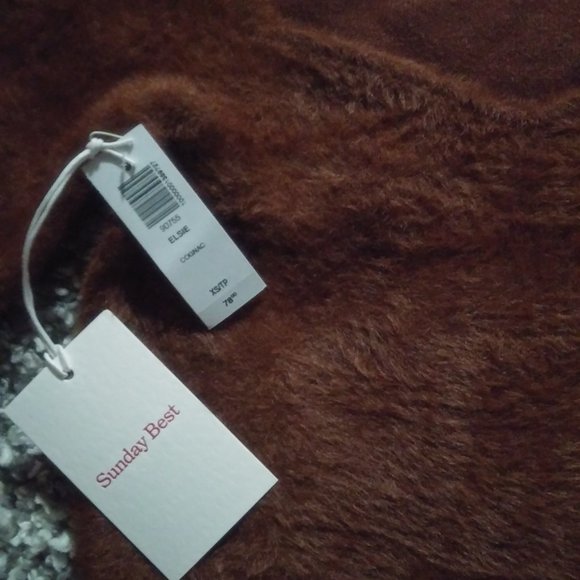 ARITZIA SUNDAY BEST SWEETHEART SWEATER XS NWT - Picture 9 of 12